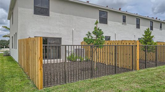 New construction Townhouse house 1326 Ne 3 Ave, Florida City, FL 33034 Roby- photo 5 5