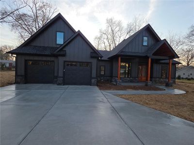New construction Single-Family house 0 Lake Pointe Rd, Hartwell, GA 30643 - image
