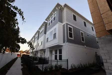 New construction Townhouse house 482 31St Wy N, St. Petersburg, FL 33713 - image
