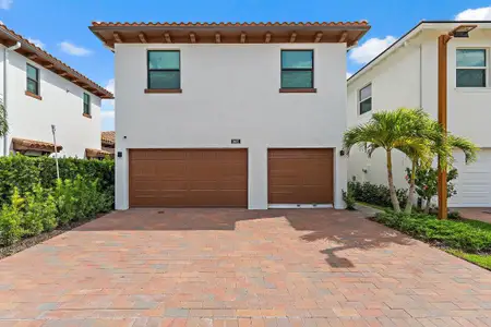 New construction Single-Family house 1005 Faulkner Ter, Palm Beach Gardens, FL 33418 - image