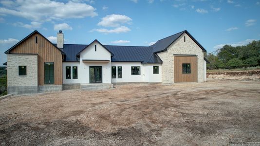 New construction Single-Family house 345 Shady Holw, New Braunfels, TX 78132 - image