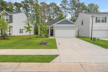 New construction Single-Family house 312 O'Leary Cir, Summerville, SC 29483 - image