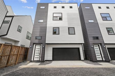 New construction Single-Family house 323 N Nagle St, Houston, TX 77003 - image