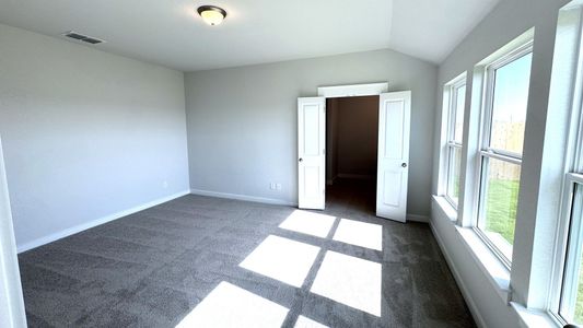 New construction Single-Family house 709 Red Wolf Dr, Jarrell, TX 76537 plan Paramount - image 17