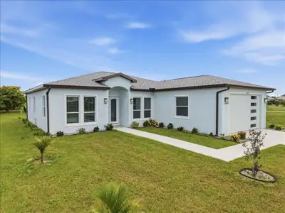 New construction Single-Family house 1215 Rio De Janeiro Ave, Punta Gorda, FL 33983 - image