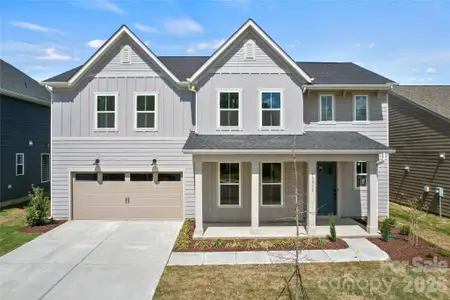 New construction Single-Family house 13915 Penbury Ln, Charlotte, NC 28278 plan Montadale - image