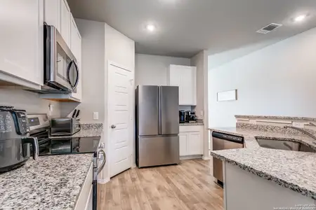 New construction Single-Family house 19838 Doc Holiday, Lytle, TX 78052 - image 6