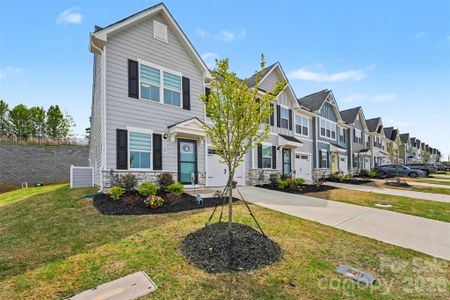 New construction Townhouse house 115 Jameson Park Dr, Unit 1, Troutman, NC 28166 - image