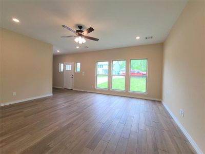 New construction Single-Family house 74 Hillsborough Drive, Huntsville, TX 77340 - photo 5 5