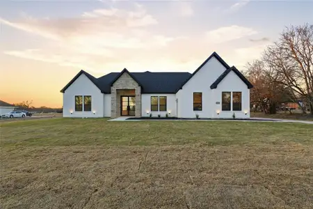 New construction Single-Family house 1125 E Malloy Bridge Rd, Seagoville, TX 75159 - image