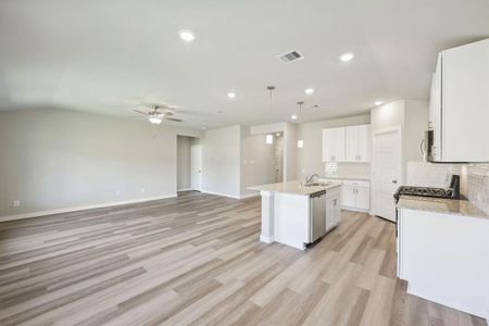 New construction Single-Family house 6406 Brazos Trail Dr, Richmond, TX 77469 The Greenville (L400)- photo 6 6