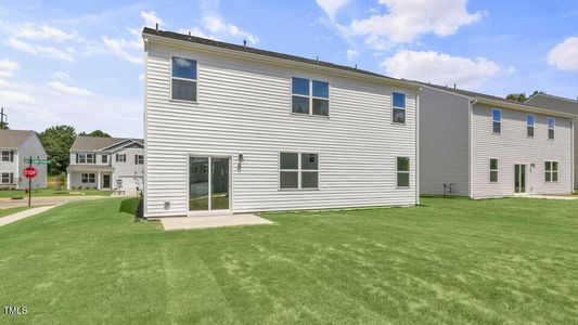 New construction Single-Family house 83 Lone Star Dr, Lillington, NC 27546 plan Hayden - image