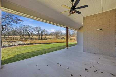 New construction Single-Family house 1053 Llano Wy, Poolville, TX 76487 plan The Longview - image 3