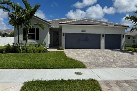 New construction Single-Family house 10233 Bahama Dr, Cutler Bay, FL 33189 plan Destin - image