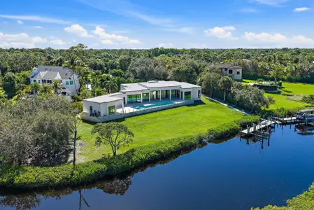New construction Single-Family house 8309 Se Rivers Edge St, Jupiter, FL 33458 - image