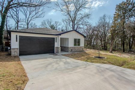 New construction Single-Family house 139 Forest Oaks Dr, Gun Barrel City, TX 75156 - image