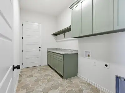 New construction Single-Family house 2000 Cypress Ct, Weatherford, TX 76085 - image 4