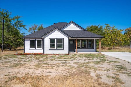 New construction Single-Family house 219 Midway Road, Tool, TX 75143 - photo 0