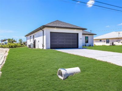 New construction Single-Family house 1310 Nw 11Th Ter, Cape Coral, FL 33993 - image