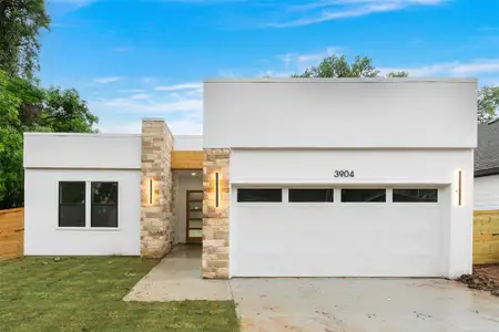 New construction Single-Family house 3904 De Maggio Ave, Dallas, TX 75210 null- photo 0