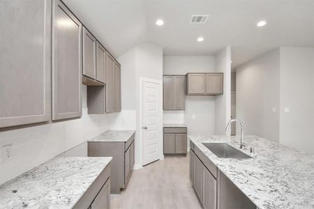 New construction Single-Family house 3014 Bury Park Dr, Spring, TX 77373 Plan 210- photo 15 15