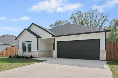 New construction Single-Family house 1520 Harris St, Gainesville, TX 76240 - image
