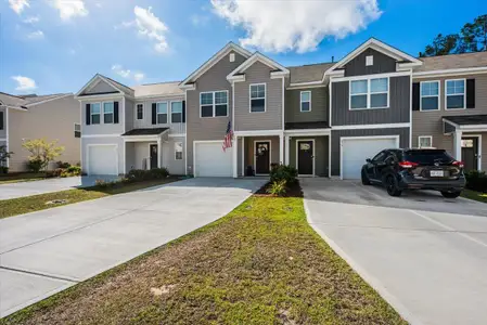 New construction Townhouse house 277 Ivory Shadow Rd, Summerville, SC 29486 - image