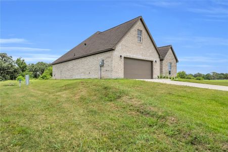 New construction Single-Family house 632 Mill Rd, Angleton, TX 77515 - image