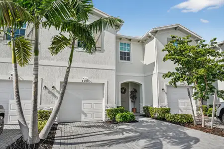 New construction Townhouse house 4301 Hammock Grove Dr, Lake Worth, FL 33467 - image