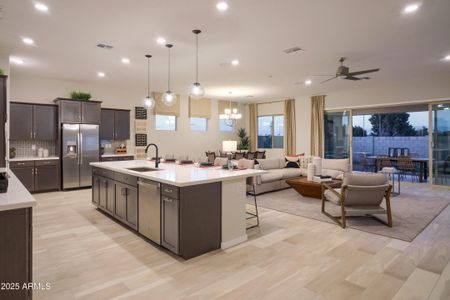 KITCHEN / GREAT ROOM