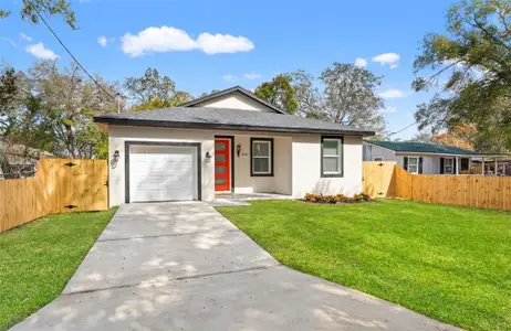 New construction Single-Family house 820 E 145Th Ave, Tampa, FL 33613 - image