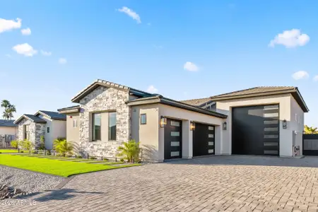 New construction Single-Family house 18024 W Montebello Ave, Litchfield Park, AZ 85340 - image