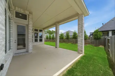 New construction Single-Family house 40028 Belted Kingfisher Ct, Magnolia, TX 77354 plan 2909AU - image 4