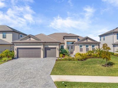 New construction Single-Family house 15311 Golden Beam Pl, Lakewood Ranch, FL 34211 - image