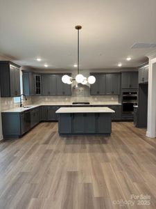 New construction Single-Family house 5055 Mclaughlin Lp, Waxhaw, NC 28173 plan Charleston - image