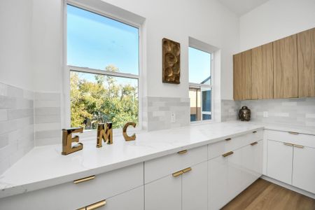 New construction Single-Family house 1216 E 34Th St, Unit A, Houston, TX 77022 - image 9