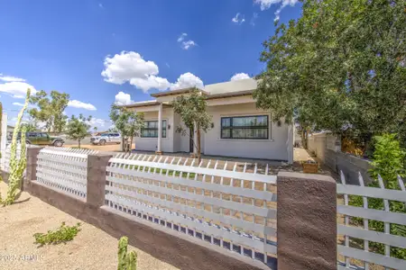 New construction Single-Family house 9005 S Calle Sahuaro, Guadalupe, AZ 85283 - image