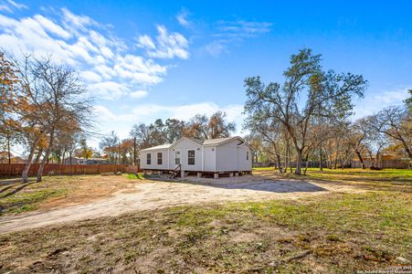 New construction Manufactured Home house 23307 Hickory Shadow, Elmendorf, TX 78112 - image