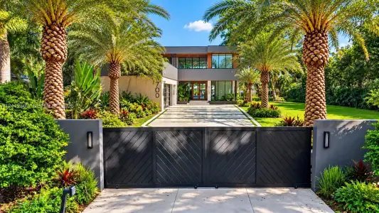 New construction Single-Family house 700 Sw 12Th Ave, Fort Lauderdale, FL 33312 - image