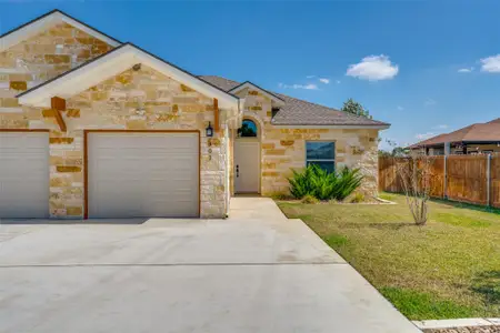 New construction Condo house 301 Navarro Wy, Unit 29B, Seguin, TX 78155 - image
