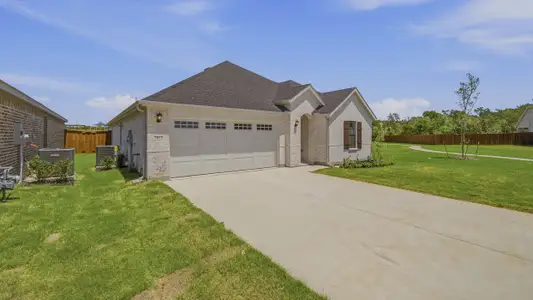 New construction Single-Family house 2012 Willow Drift St, Celina, TX 75009 plan Violet - image
