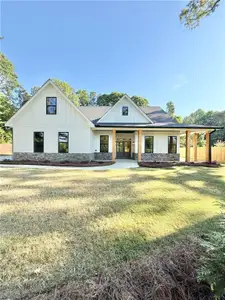 New construction Single-Family house 682 Ferguson Pl, Dallas, GA 30132 - image