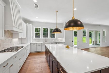 New construction Single-Family house 4510 Greyson Manor Dr, Cumming, GA 30041 plan Chatsworth - image 9
