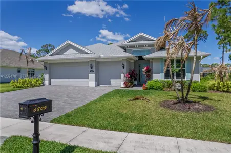 New construction Single-Family house 6805 49Th Ct, Vero Beach, FL 32967 - image