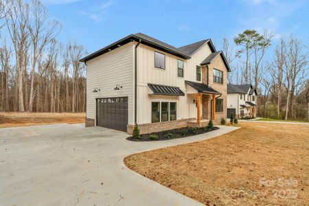 New construction Single-Family house 5002 Parkwood School Rd, Waxhaw, NC 28173 - image
