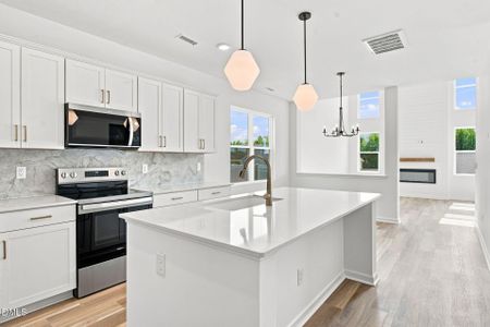 New construction Single-Family house 342 Tormore Dr, Sanford, NC 27330 plan Turlington - image 6