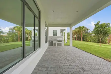 New construction Single-Family house 13353 Artisan Cir, Palm Beach Gardens, FL 33418 plan West - image