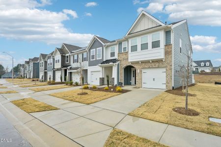 New construction Townhouse house 949 Kensley Grove Ln, Unit #45, Fuquay Varina, NC 27526 - image