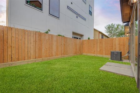 New construction Single-Family house 1728 Ridgewood St, Houston, TX 77006 null- photo 43 43