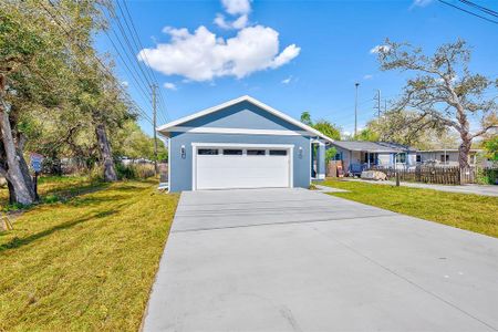 New construction Single-Family house 3151 69Th Ave N, St. Petersburg, FL 33702 - image